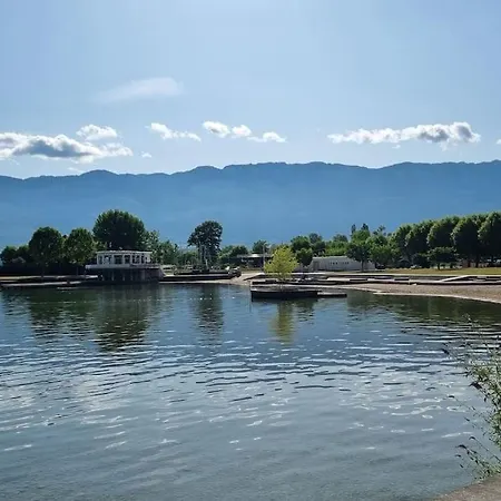Appartement Avec Vue Panoramique Sur Les Montagnes Le Bourget-du-Lac Exterior foto