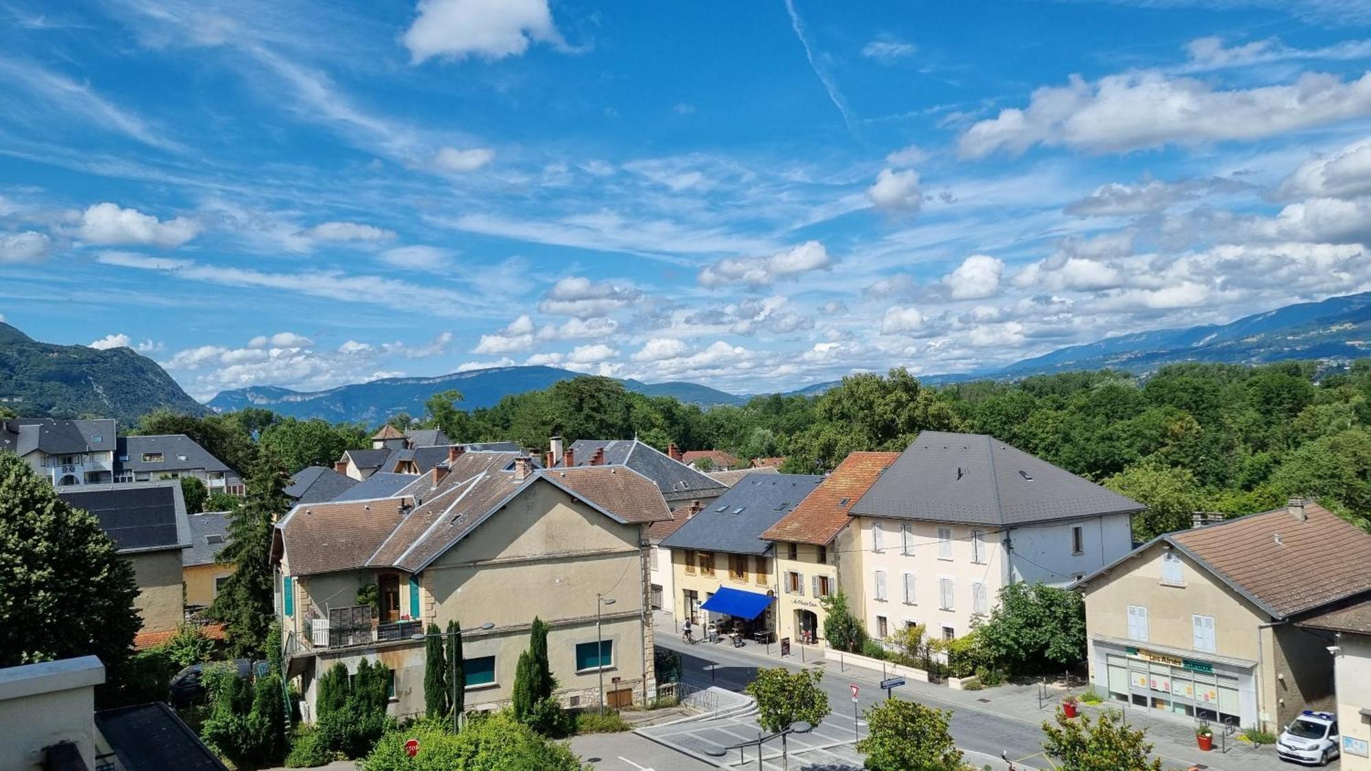 Avec Vue Panoramique Sur Les Montagnes Apartment *