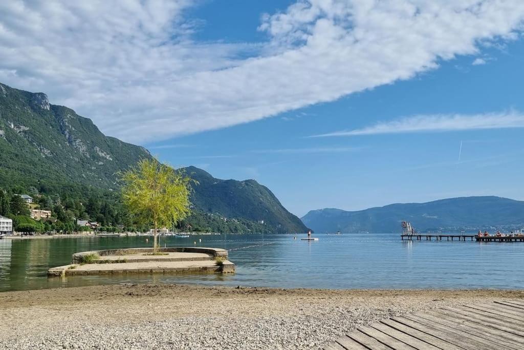 Avec Vue Panoramique Sur Les Montagnes